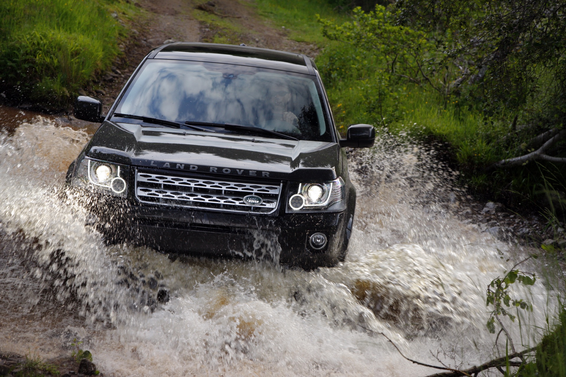 LANDROVER_FREELANDER-2_FWD@drivelifemagazine