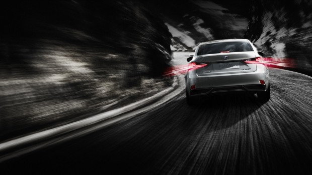 DRIVELIFE_LEXUS_is300h