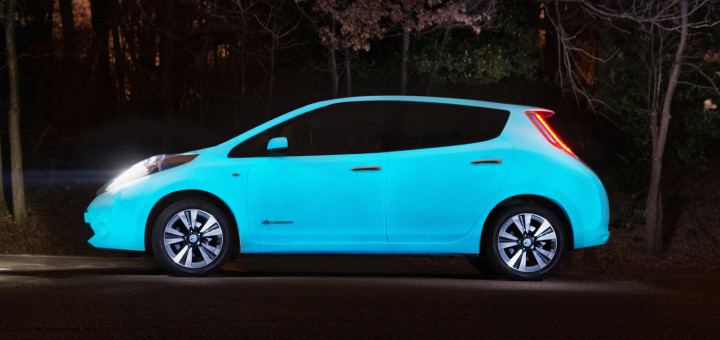 NISSAN LEAF FLUORESCENTE