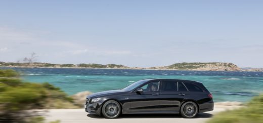 Mercedes-AMG E 43 4MATIC T-Modell, Outdoor, 2016, Exterieur: obsidianschwarz ;Kraftstoffverbrauch kombiniert: 8,4 l/100 km, CO2-Emissionen kombiniert: 192 g/km Mercedes-AMG E 43 4MATIC Estate, outdoor, 2016, exterior: obsidian black; Consumption combined: 8.4 l/100 km, CO2 emission combined: 192 g/km