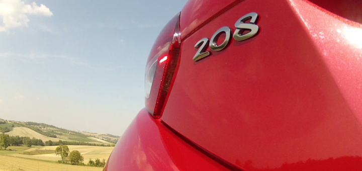 PEUGEOT 208 GPL - In TV con drivelife del 21 Gennaio