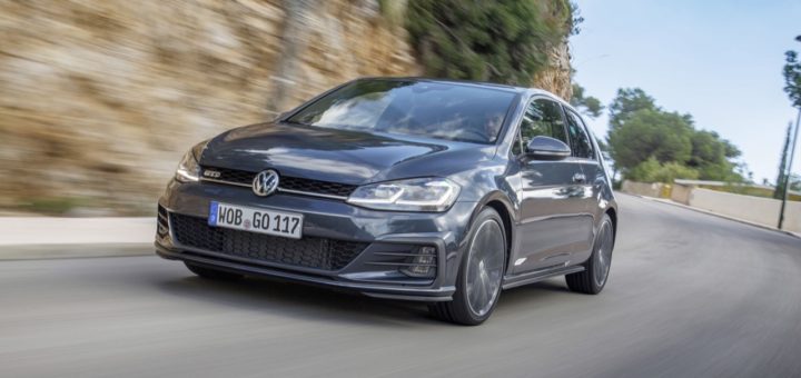 VOLKSWAGEN GOLF - IN TV CON DRIVELIFE DEL 18 FEBBRAIO
