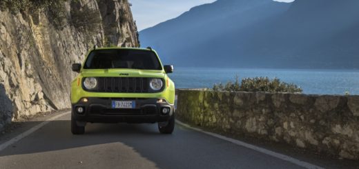 JEEP RENEGADE UPLAND - IN TV IL 15 APRILE SU DRIVELIFE