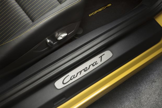 PORSCHE 911 CARRERA T - CLIP 00'55"@00'48" COVER STORY, IN TV CON DRIVELIFE DEL 11 NOVEMBRE 2017