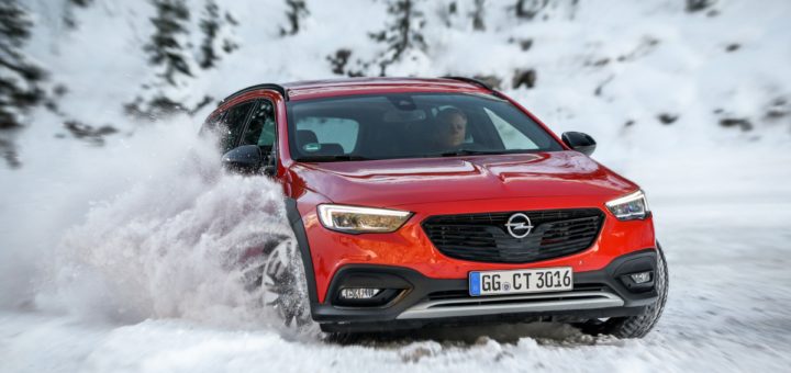 OPEL INSIGNIA COUNTRY TOURER - CLIP 01'31"@02'48" IN TV CON DRIVELIFE DEL 06 GENNAIO 2017