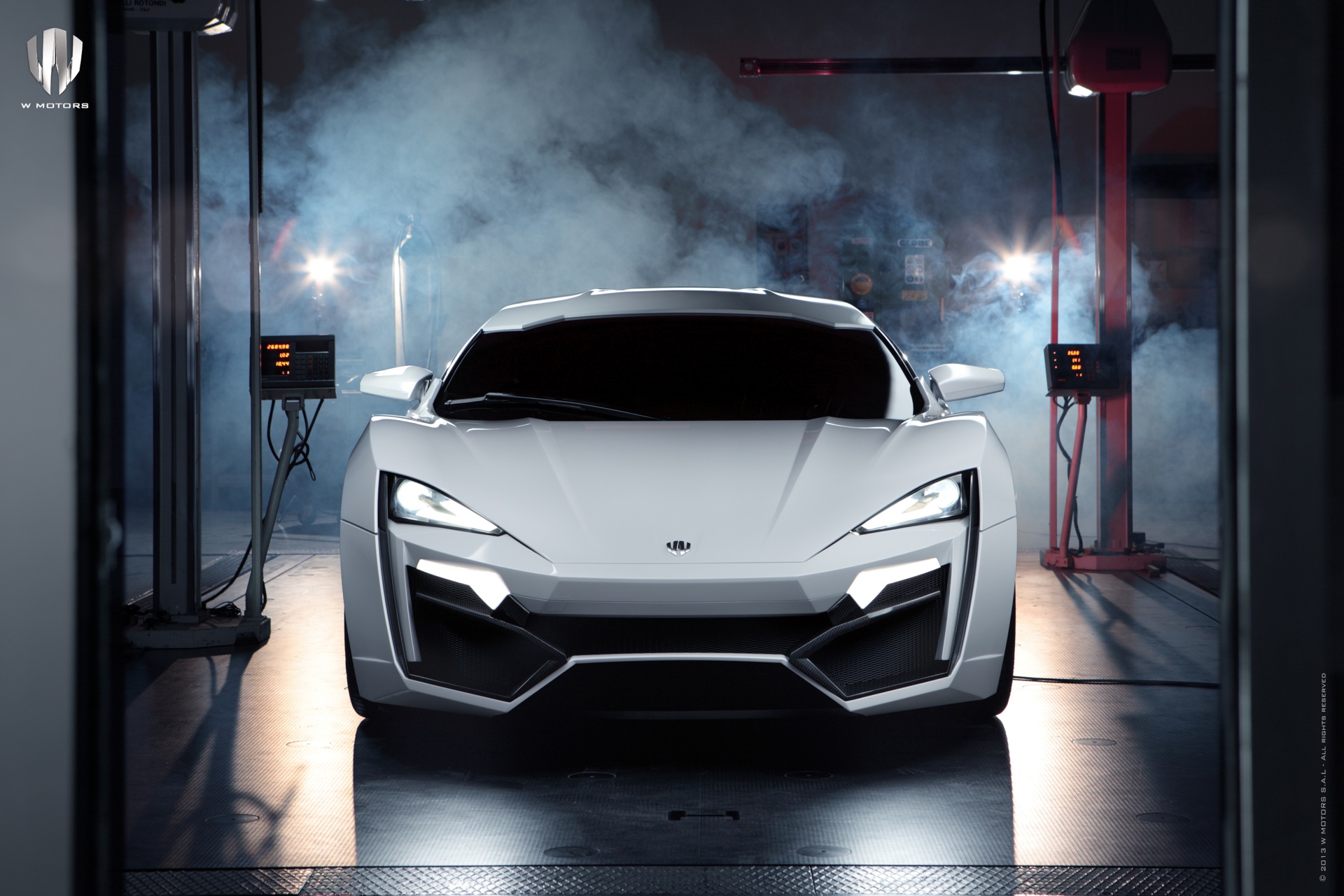 W-MOTORS LYKAN